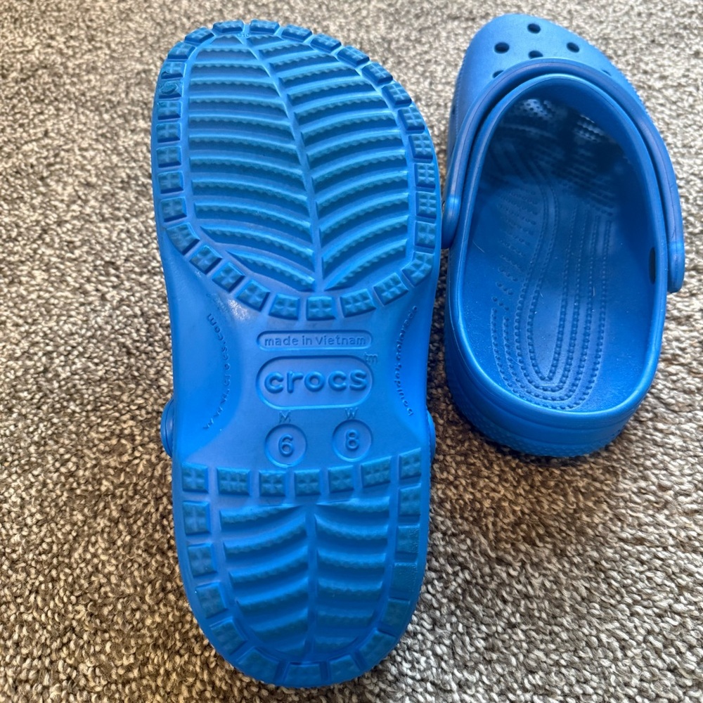 Crocs - Picture 4 of 4